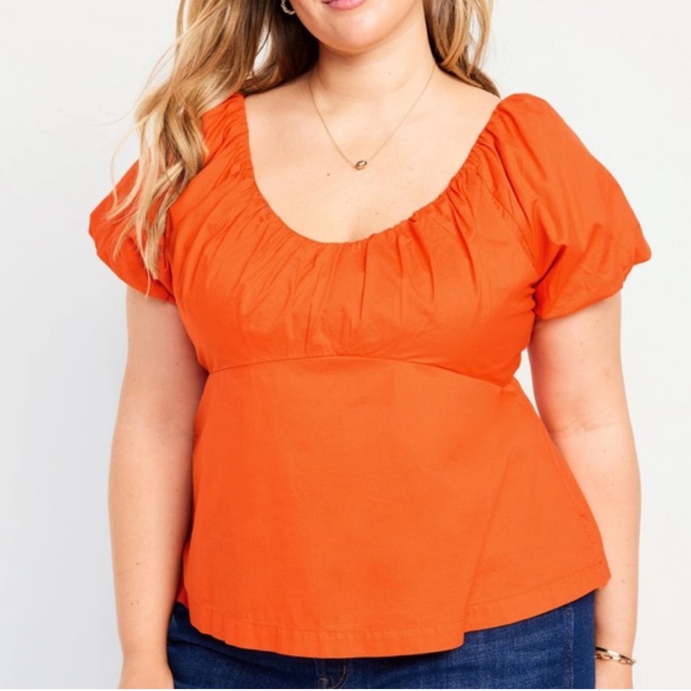 Old Navy Waist Defined V neck shirt
